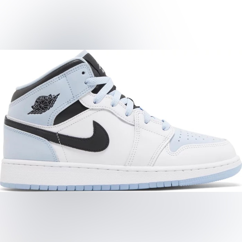 Youth (Big Kid size 5Y) Jordan 1 Mid SE in color “ice blue”